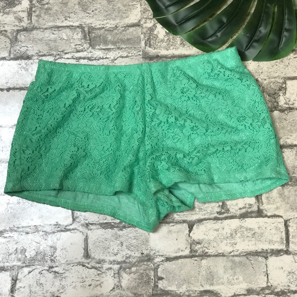 Vivia Collections Green Lace Shorts